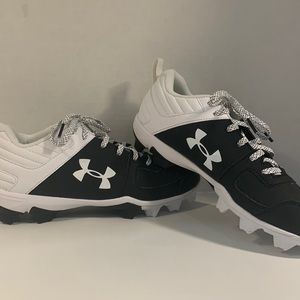 Under Armour  Leadoff Baseball Cleats- Size 8.5
